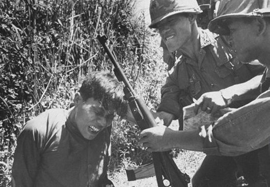 越战中韩军暴行:屠杀平民 枪刺孕妇